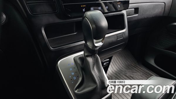 Hyundai Staria 2022, фото 9