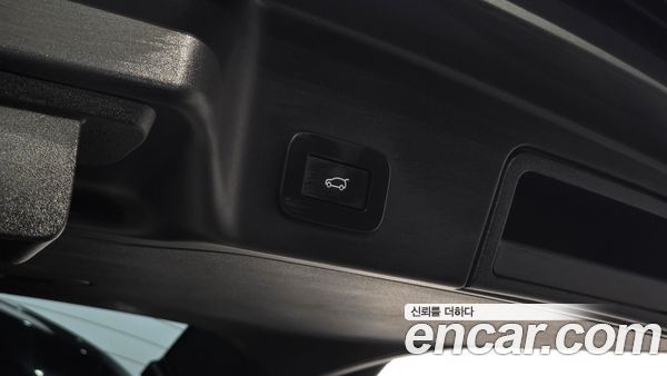 Land Rover Range Rover Evoque 2025, фото 20