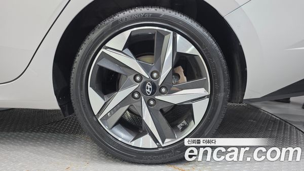 Hyundai Elantra 2021, фото 5