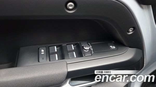 Land Rover Defender 2022, фото 31