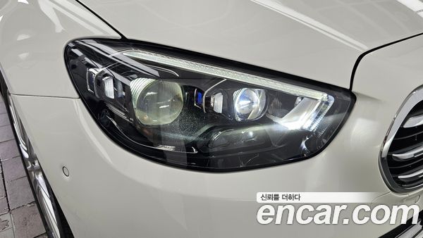 Mercedes-Benz E-Class 2021, фото 8