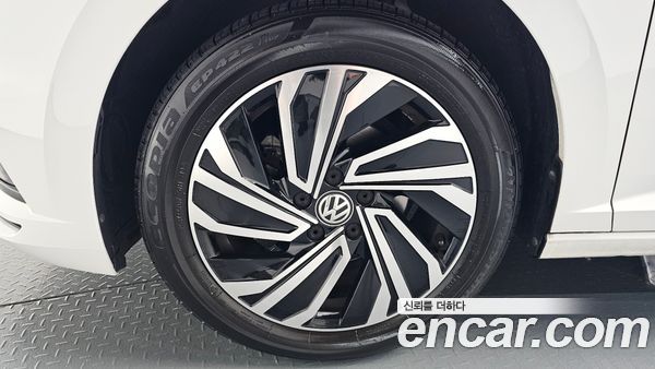 Volkswagen Jetta 2021, фото 4