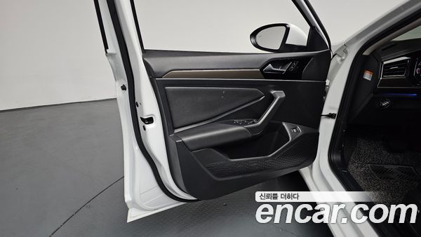 Volkswagen Jetta 2021, фото 13