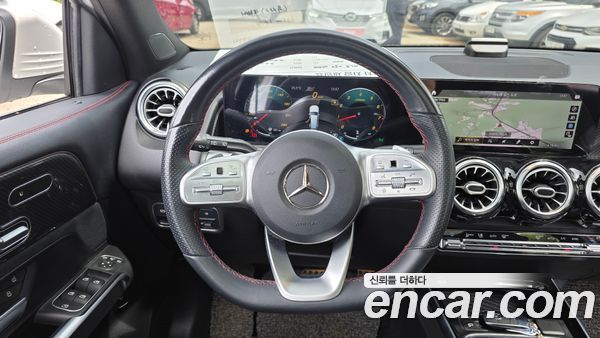 Mercedes-Benz GLB 2021, фото 20