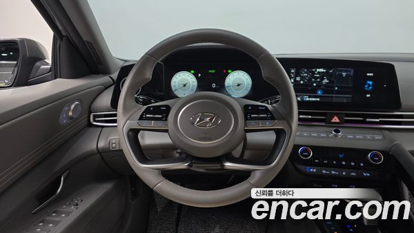 Hyundai Elantra 2023, фото 18