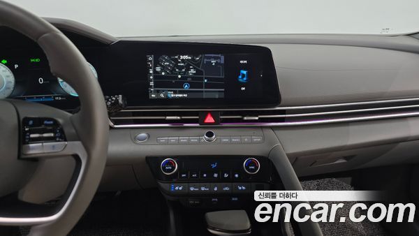 Hyundai Elantra 2023, фото 19
