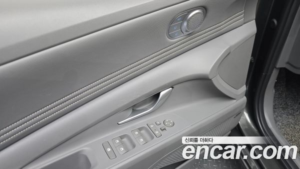 Hyundai Elantra 2023, фото 21