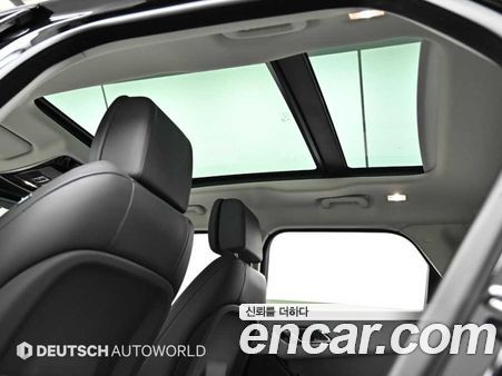 Land Rover Range Rover Velar 2025, фото 18