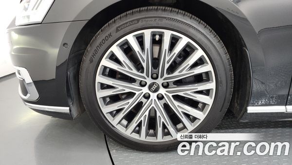 Audi A8 2021, фото 5