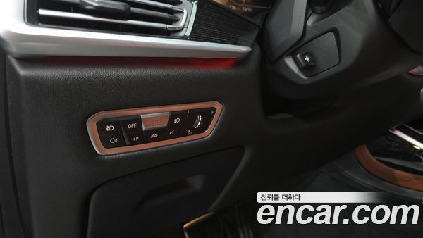 BMW X7 2020, фото 31