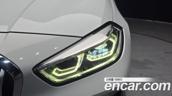 BMW 1 Series 2022, фото 8