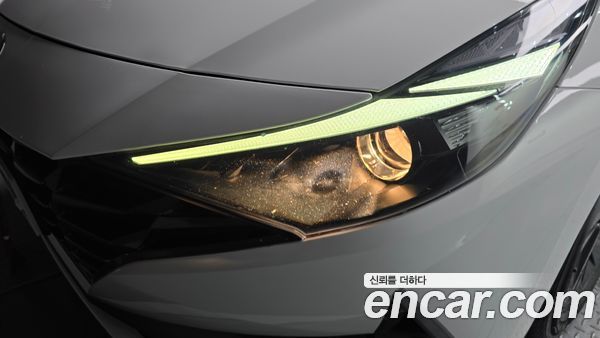 Hyundai Elantra 2023, фото 8
