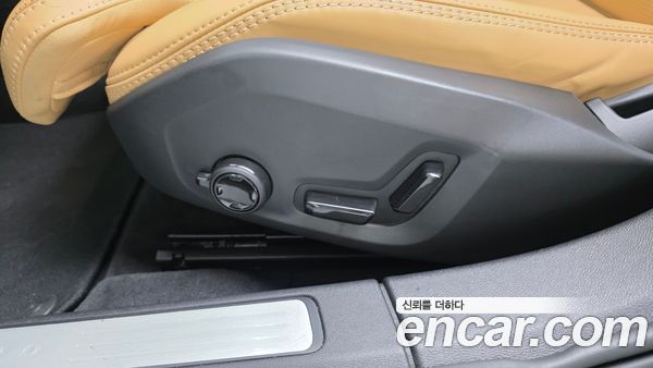 Volvo V60 2025, фото 31