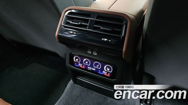 BMW 5 Series 2024, фото 31