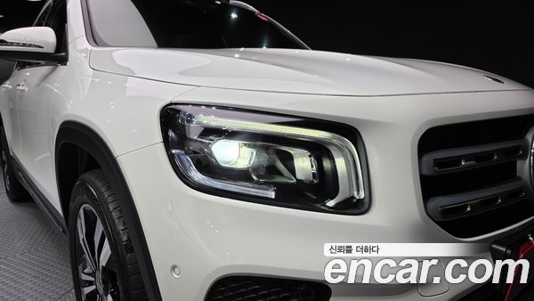 Mercedes-Benz GLB 2022, фото 8