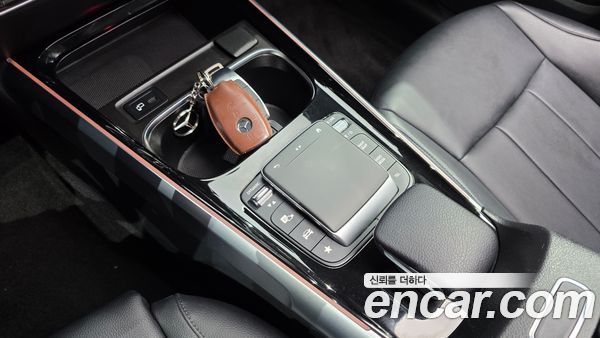 Mercedes-Benz GLB 2022, фото 29