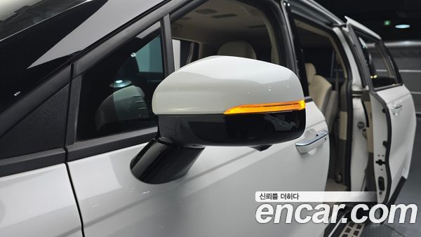 Kia Carnival 2023, фото 31
