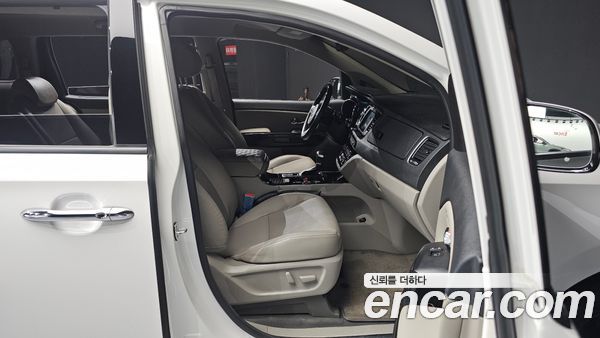 Kia Carnival 2020, фото 16