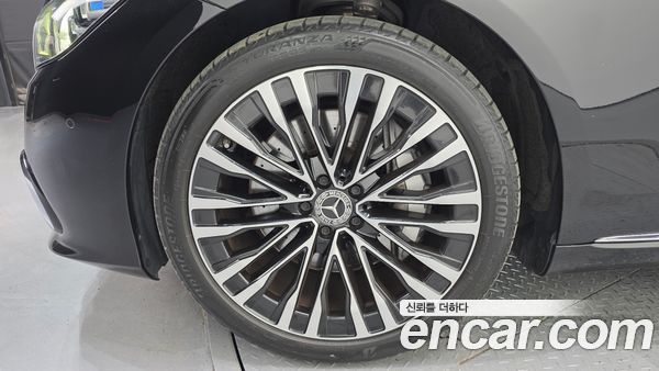 Mercedes-Benz S-Class 2022, фото 5