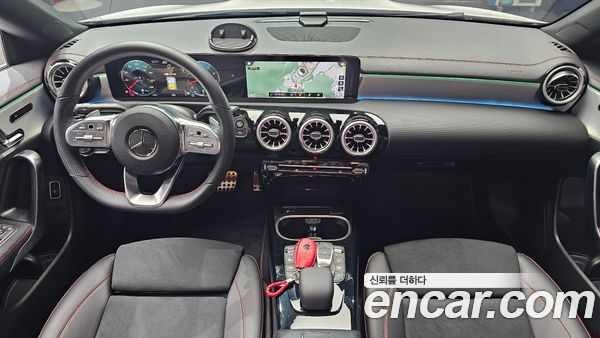 Mercedes-Benz CLA 2023, фото 10