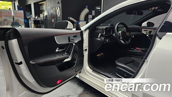 Mercedes-Benz CLA 2023, фото 13