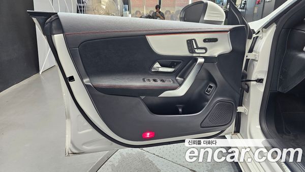 Mercedes-Benz CLA 2023, фото 14