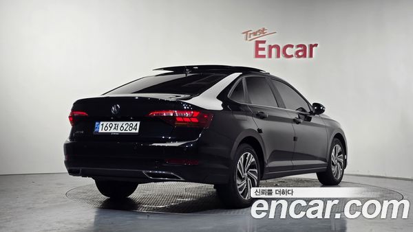 Volkswagen Jetta 2021, фото 2
