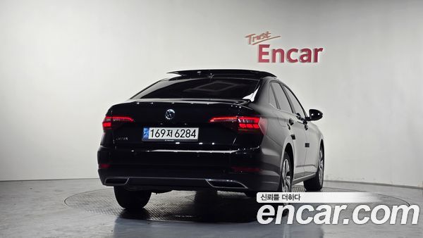 Volkswagen Jetta 2021, фото 4