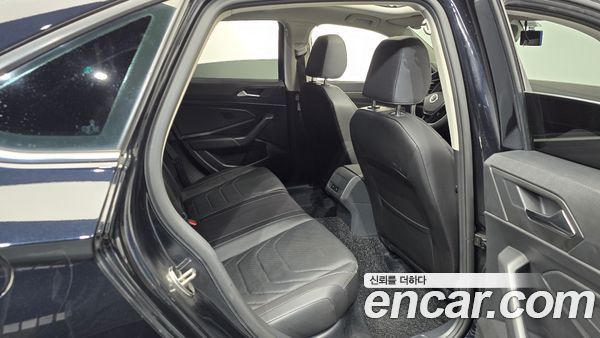 Volkswagen Jetta 2021, фото 17
