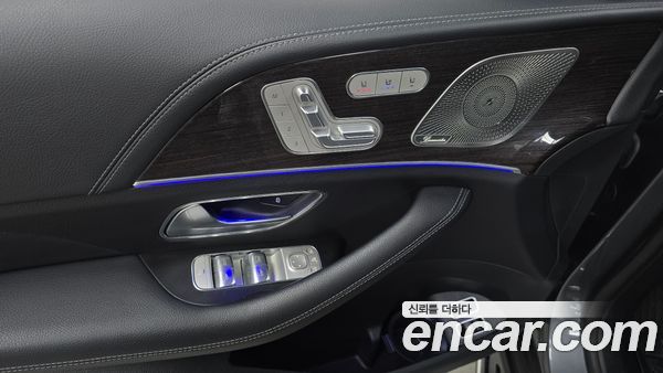 Mercedes-Benz GLE 2021, фото 25