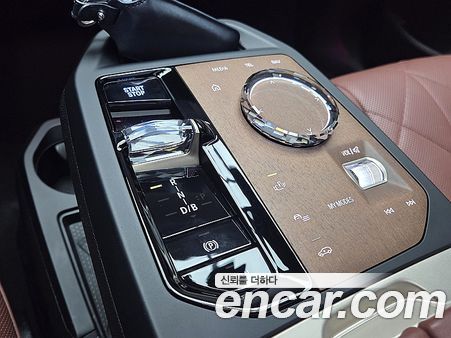 BMW iX 2024, фото 9