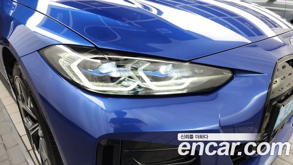 BMW i4 2024, фото 8