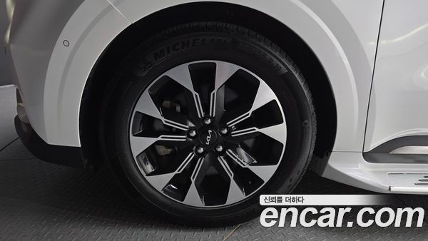 Kia Carnival 2023, фото 4