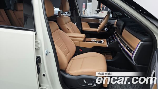 Hyundai Santa Fe 2025, фото 16