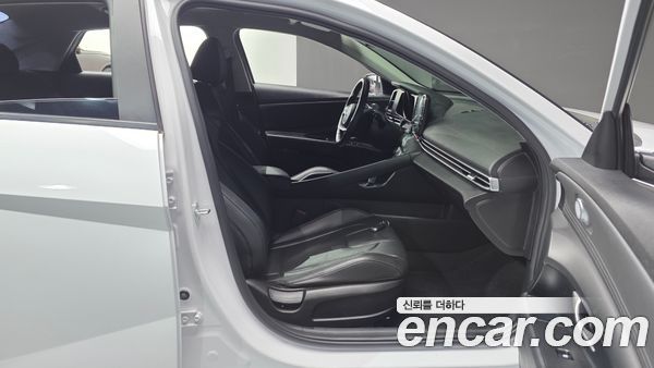 Hyundai Elantra 2021, фото 16