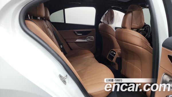 Mercedes-Benz E-Class 2025, фото 26