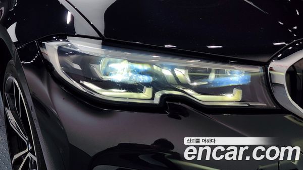BMW 3 Series 2021, фото 8