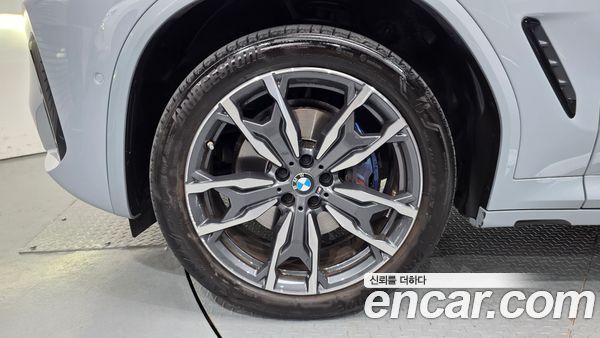 BMW X4 2025, фото 4