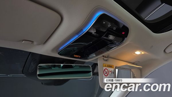 Mercedes-Benz E-Class 2024, фото 26