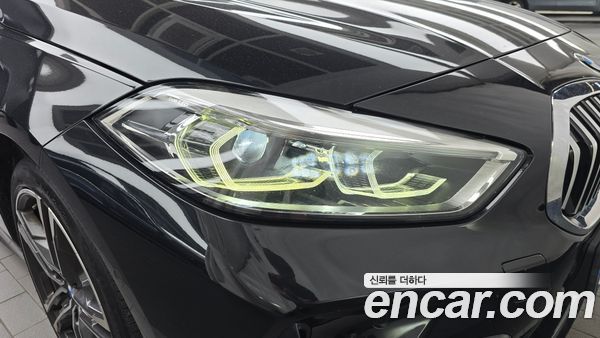 BMW 1 Series 2021, фото 8
