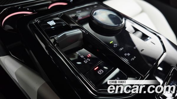 BMW 5 Series 2026, фото 12