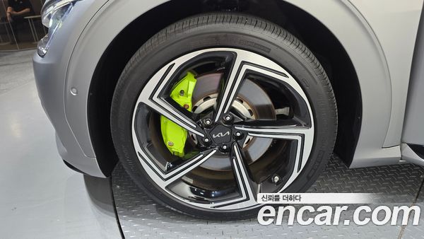 Kia EV6 2023, фото 5