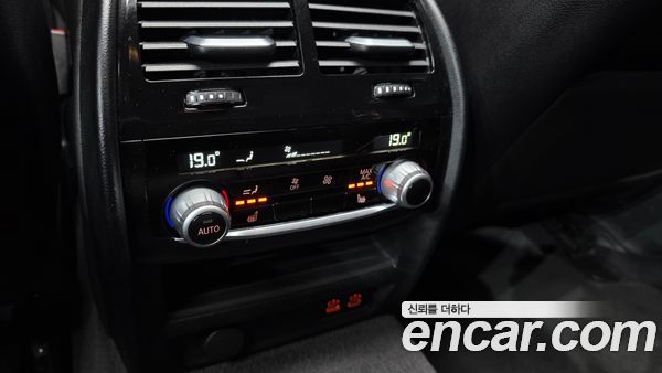 BMW 5 Series 2021, фото 29