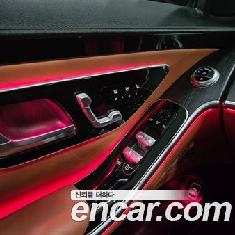 Mercedes-Benz S-Class 2022, фото 9