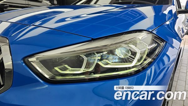 BMW 1 Series 2023, фото 8