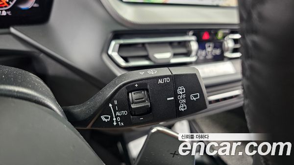 BMW 1 Series 2023, фото 29