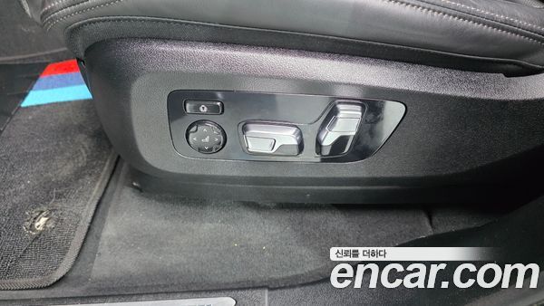 BMW X7 2022, фото 30