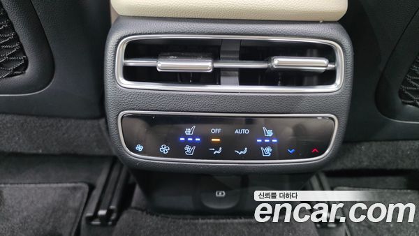 Genesis GV70 2025, фото 31