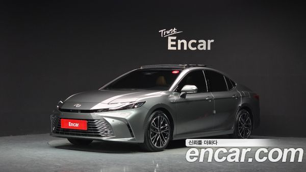 Toyota Camry 2025