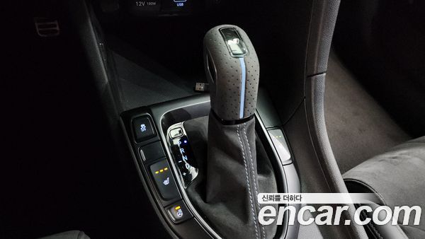 Hyundai Veloster 2021, фото 12